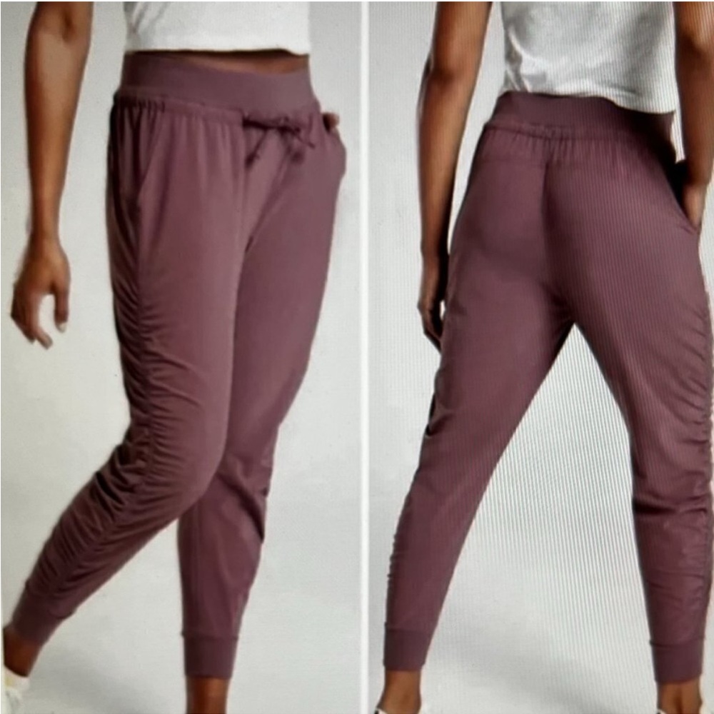 NWOT Athleta attitude pants joggers with ruched sides